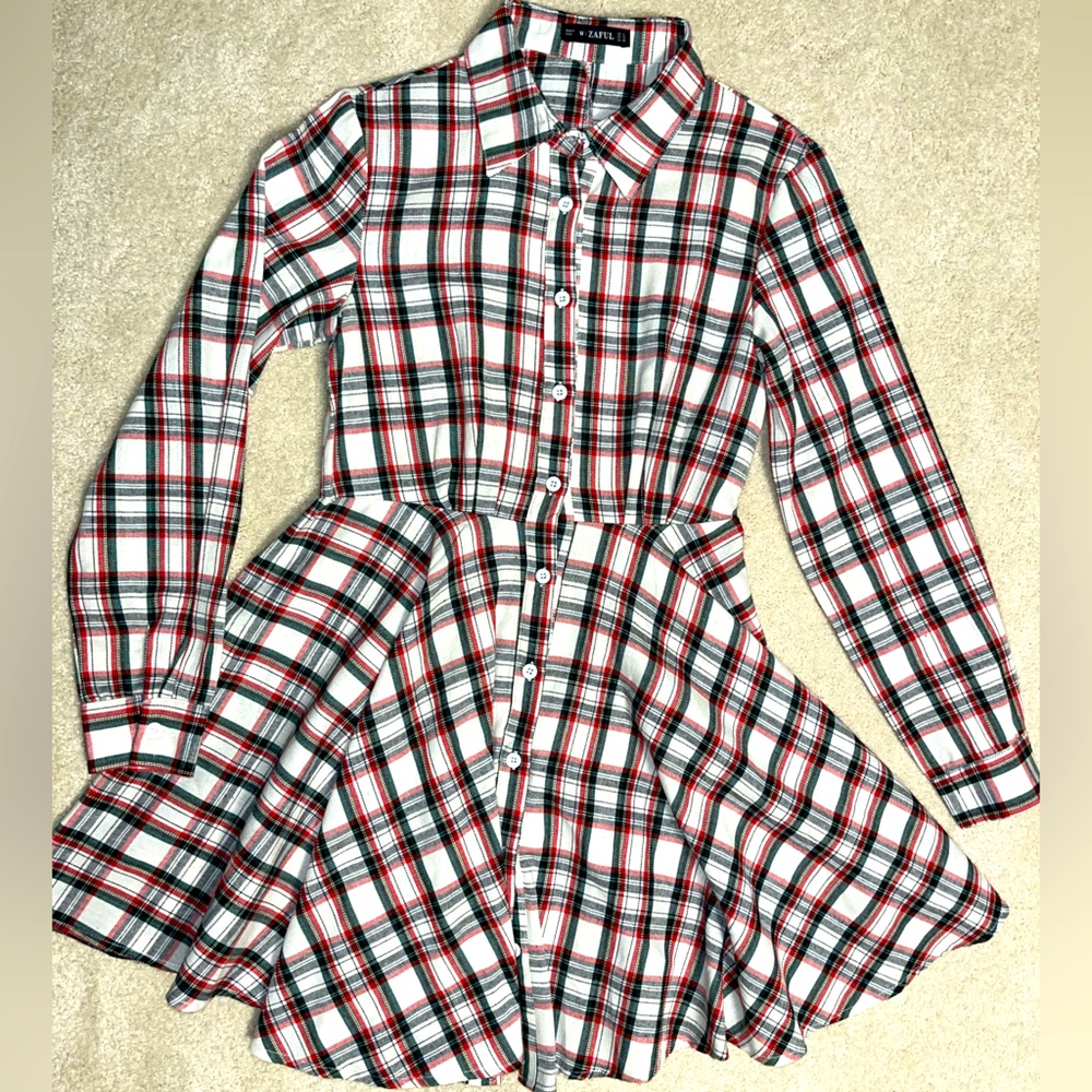 CUTE PLAID FIT AND FLARE DRESS UNWORN M
